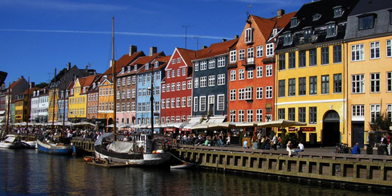 Nyhavn midt i K�benhavn Sentrum